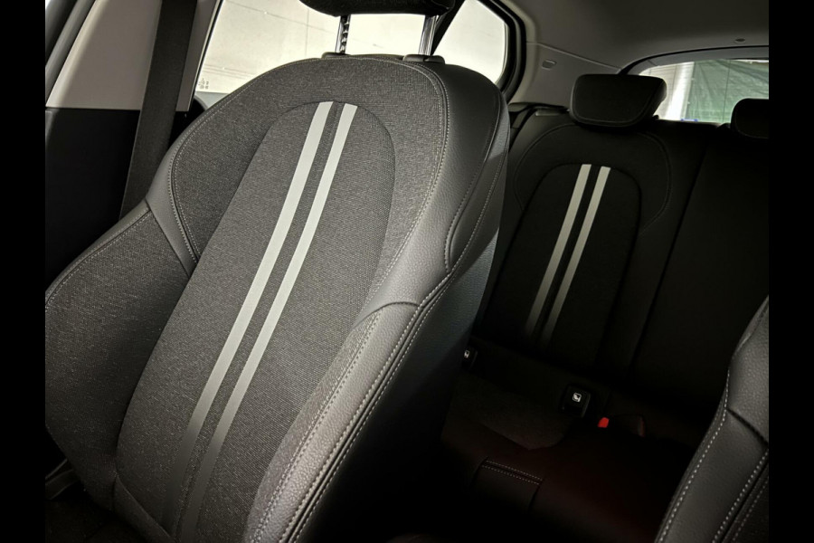 BMW 1-serie 118i Sport Navi Cruise CarPlay Sfeerver Trek NAP
