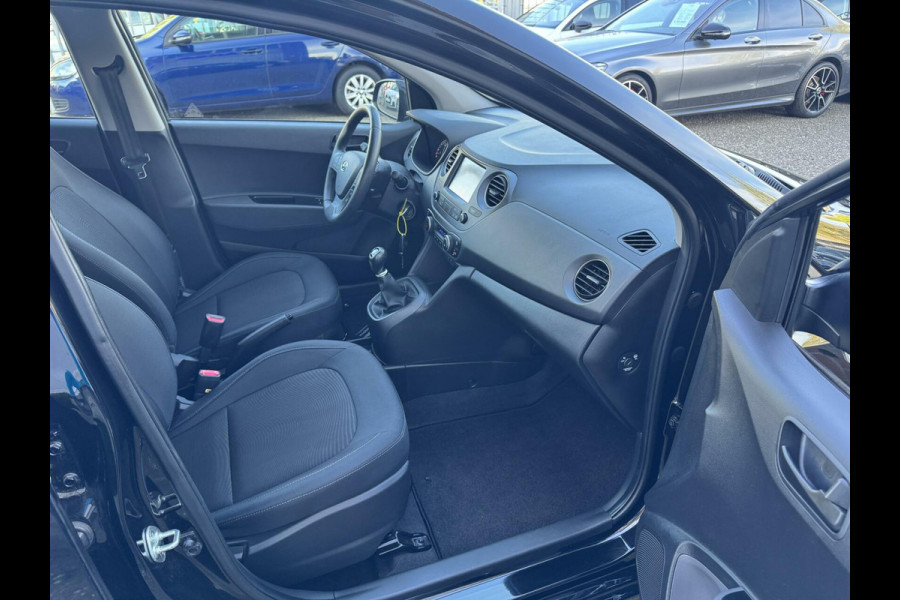 Hyundai i10 1.2i 87pk CarPlay Stoelvw CruiseC Stuurvw Navi