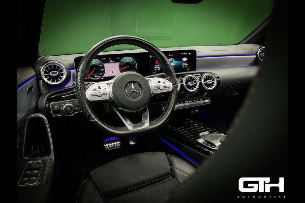 Mercedes-Benz CLA-Klasse 180 AMG | Camera | Pano | Sfeer | Nap