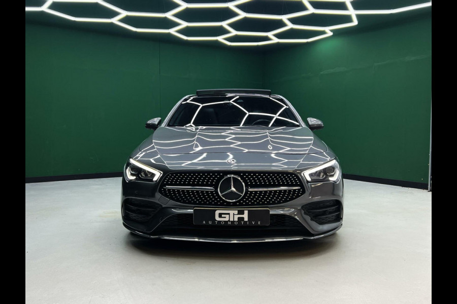 Mercedes-Benz CLA-Klasse 180 AMG | Camera | Pano | Sfeer | Nap