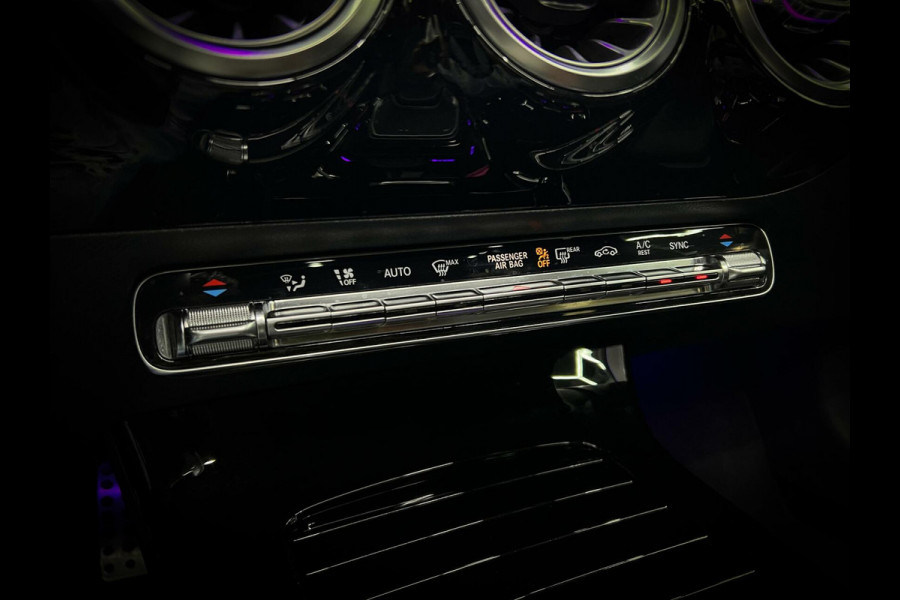 Mercedes-Benz CLA-Klasse 180 AMG | Camera | Pano | Sfeer | Nap