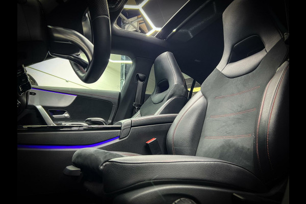 Mercedes-Benz CLA-Klasse 180 AMG | Camera | Pano | Sfeer | Nap