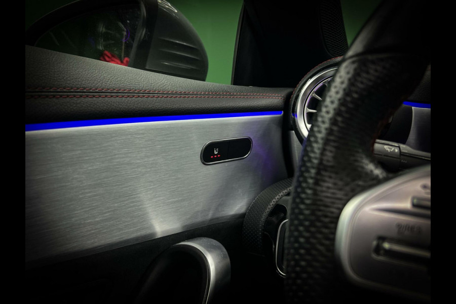 Mercedes-Benz CLA-Klasse 180 AMG | Camera | Pano | Sfeer | Nap