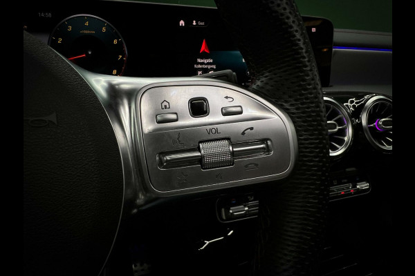Mercedes-Benz CLA-Klasse 180 AMG | Camera | Pano | Sfeer | Nap