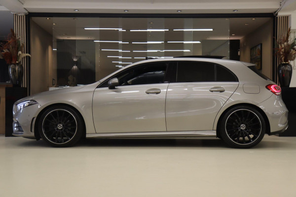 Mercedes-Benz A-Klasse 180 AMG PANODAK/CAMERA/STOELV/CARPLAY/VOL