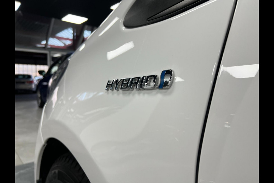 Toyota Yaris 1.5 Hybrid Team Duitsland | Lane | Cam | Clima|