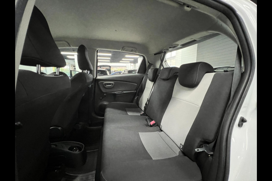 Toyota Yaris 1.5 Hybrid Team Duitsland | Lane | Cam | Clima|