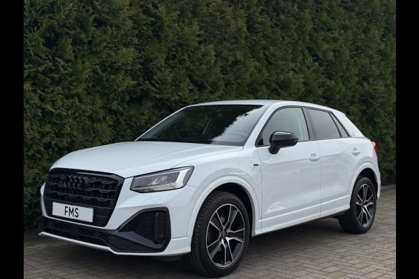 Audi Q2 35 TFSI 2x S-Line CarPlay Camera LED