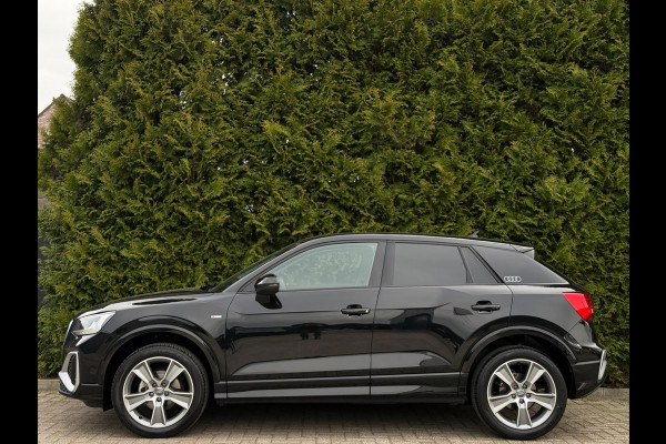 Audi Q2 35 TFSI S-Line CarPlay Camera