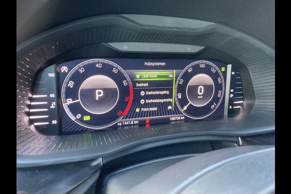 Škoda SCALA 1.0 TSi 110pk DSG Sport Business NAVI/VIRTUAL/CARPLAY/PDC/WINTERPACK