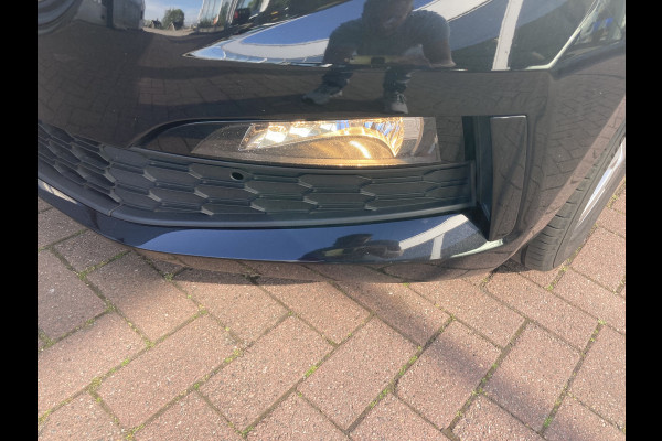 Škoda SCALA 1.0 TSi 110pk DSG Sport Business NAVI/VIRTUAL/CARPLAY/PDC/WINTERPACK