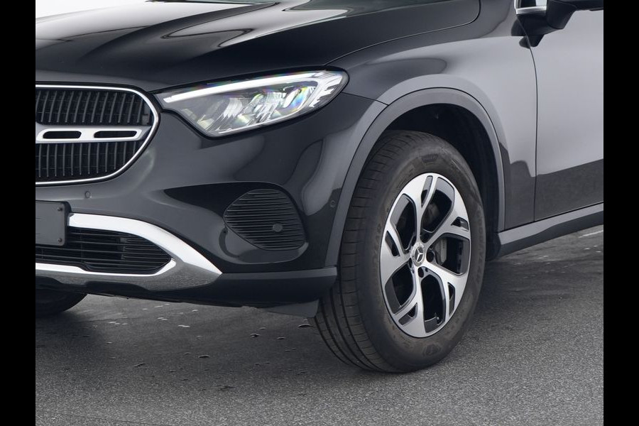 Mercedes-Benz GLC 300 e 4MATIC Plug-In Hybride | Panorama Schuif-Kanteldak | Trekhaak | Memory | Voorstoelen | Stoel en Stuur Verwarming | Inclusief 24 maanden MB Certified garantie voor Europa.