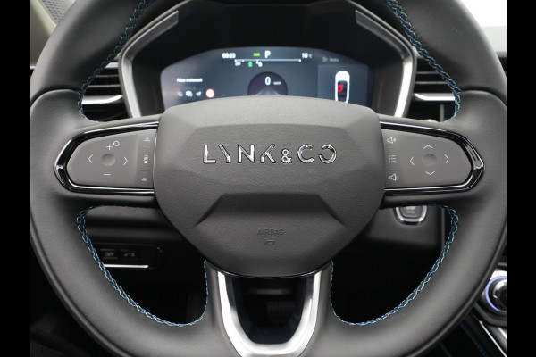 Lynk & Co 01 1.5 Hybride Panorama Camera Stoelverwarming Side Assist Keyless 106