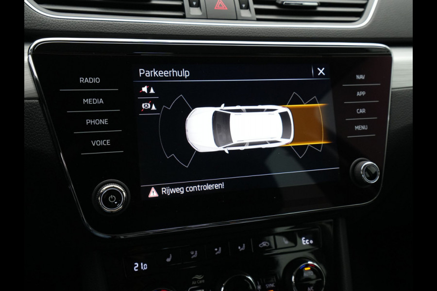 Škoda Superb Combi 1.4 TSI iV 218pk Ambition Trekhaak Navigatie Virtual Cockpit Stoelverwarming Carplay 37