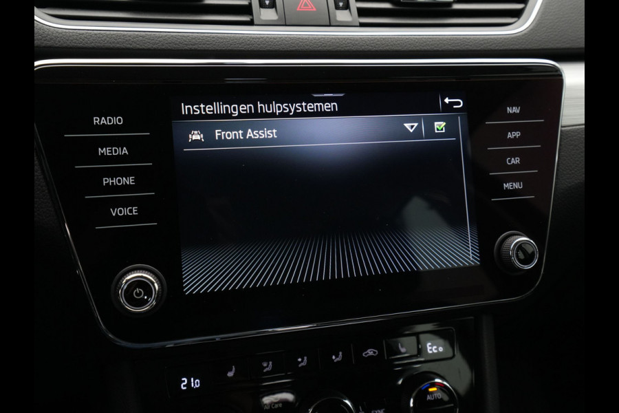 Škoda Superb Combi 1.4 TSI iV 218pk Ambition Trekhaak Navigatie Virtual Cockpit Stoelverwarming Carplay 37