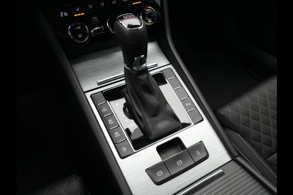 Škoda Superb Combi 1.4 TSI iV 218pk Ambition Trekhaak Navigatie Virtual Cockpit Stoelverwarming Carplay 37