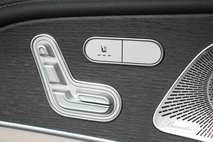 Mercedes-Benz GLE 350 e AMG 4-MATIC leder adaptive Cruise Control Burmester Audio Panorama dak 20 Inch Lichtmetalen Velgen Trekhaak