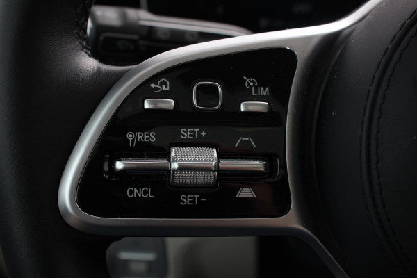 Mercedes-Benz GLE 350 e AMG 4-MATIC leder adaptive Cruise Control Burmester Audio Panorama dak 20 Inch Lichtmetalen Velgen Trekhaak