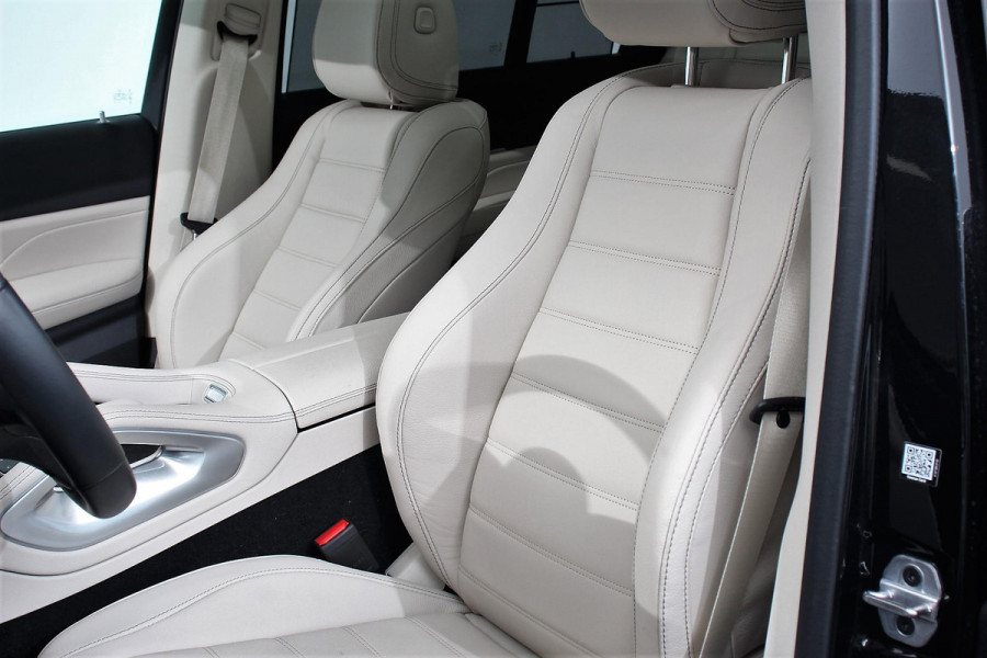 Mercedes-Benz GLE 350 e AMG 4-MATIC leder adaptive Cruise Control Burmester Audio Panorama dak 20 Inch Lichtmetalen Velgen Trekhaak