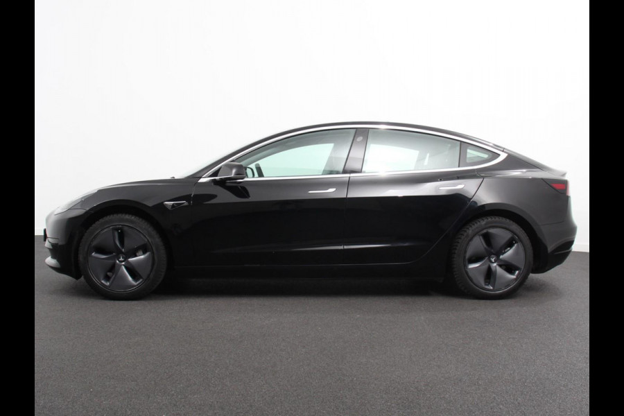 Tesla Model 3 Standard RWD Plus 60 kWh Autopilot Premium Connectivity Leder Panoramadak PDC VA + Camera