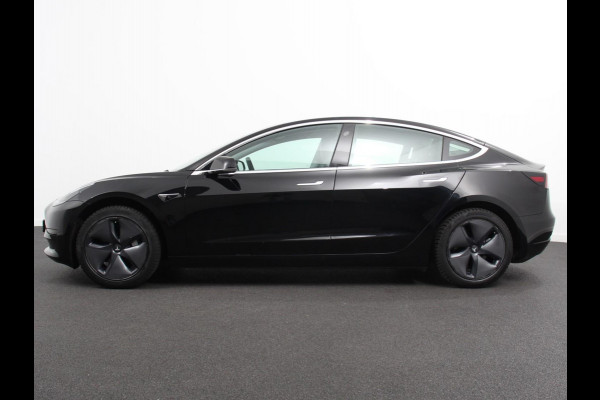 Tesla Model 3 Standard RWD Plus 60 kWh Autopilot Premium Connectivity Leder Panoramadak PDC VA + Camera