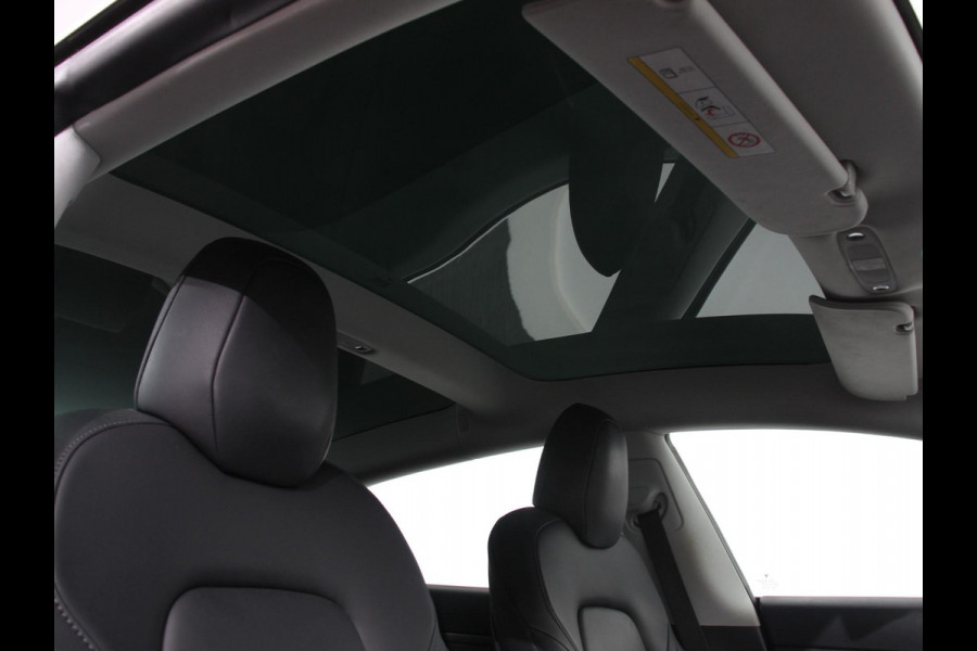 Tesla Model 3 Standard RWD Plus 60 kWh Autopilot Premium Connectivity Leder Panoramadak PDC VA + Camera