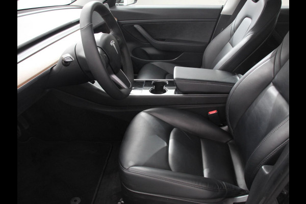 Tesla Model 3 Standard RWD Plus 60 kWh Autopilot Premium Connectivity Leder Panoramadak PDC VA + Camera