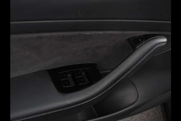 Tesla Model 3 Standard RWD Plus 60 kWh Autopilot Premium Connectivity Leder Panoramadak PDC VA + Camera