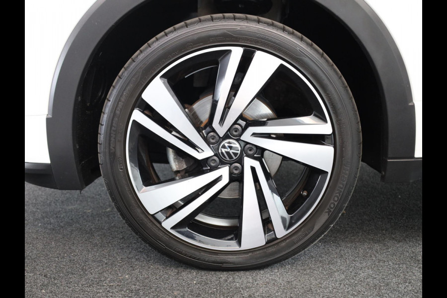 Volkswagen T-Cross 1.0 TSI R-Line Ext/ 110PK DSG (Automaat) | Digitaal dashboard | Stoelverwarming | Navigatie |