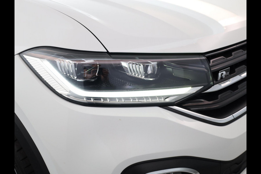 Volkswagen T-Cross 1.0 TSI R-Line Ext/ 110PK DSG (Automaat) | Digitaal dashboard | Stoelverwarming | Navigatie |