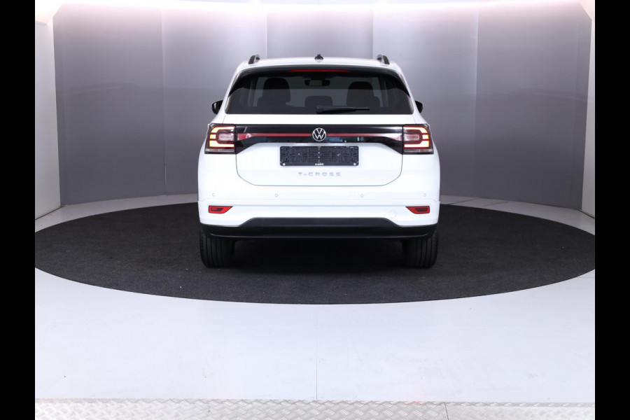 Volkswagen T-Cross 1.0 TSI R-Line Ext/ 110PK DSG (Automaat) | Digitaal dashboard | Stoelverwarming | Navigatie |