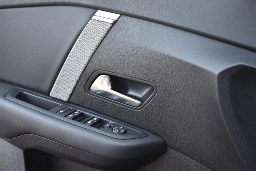 Citroën C4 X 1.2 Puretech 130PK Automaat Shine | Navi | Camera | Incl. garantie