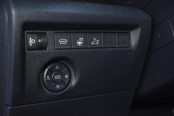 Citroën C4 X 1.2 Puretech 130PK Automaat Shine | Navi | Camera | Incl. garantie