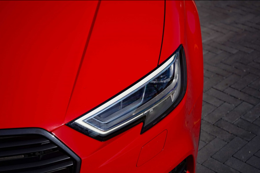 Audi A3 Limousine 2.0 TFSI 3X S-Line Quattro Pano/RS-zetels/Virtual/Tango-red