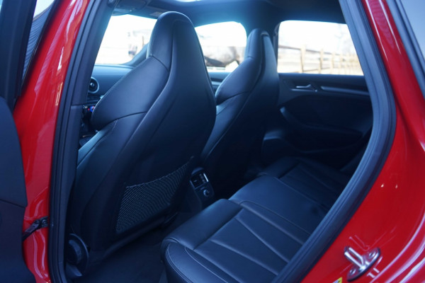 Audi A3 Limousine 2.0 TFSI 3X S-Line Quattro Pano/RS-zetels/Virtual/Tango-red