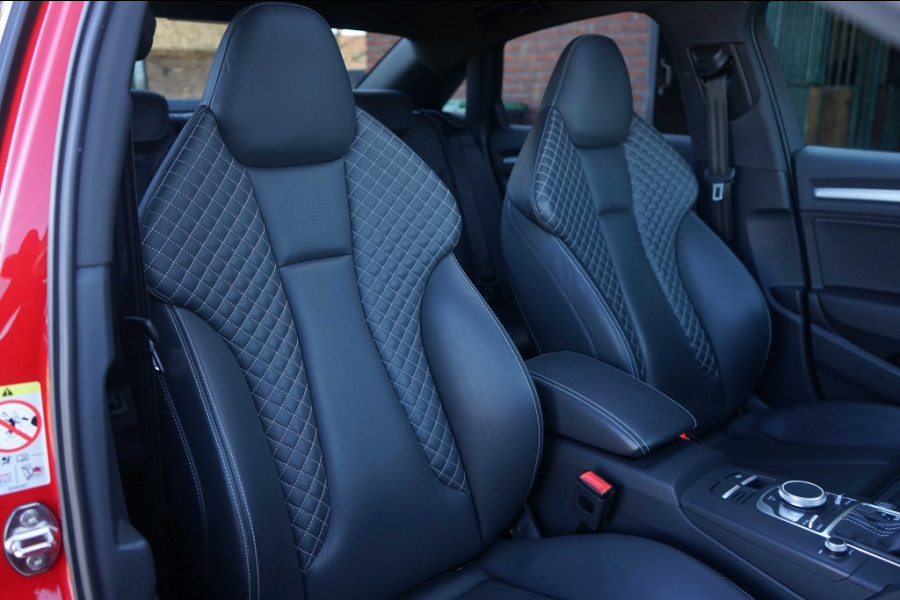 Audi A3 Limousine 2.0 TFSI 3X S-Line Quattro Pano/RS-zetels/Virtual/Tango-red