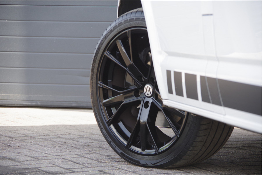 Volkswagen Transporter 2.0 TDI 3-ZITS, 204PK AUT. TREKHAAK, ADAPT. CRUISE, STANDKACHEL, NAVI, STOELVERWARMING