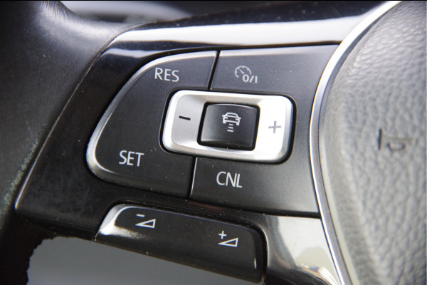 Volkswagen Transporter 2.0 TDI 3-ZITS, 204PK AUT. TREKHAAK, ADAPT. CRUISE, STANDKACHEL, NAVI, STOELVERWARMING