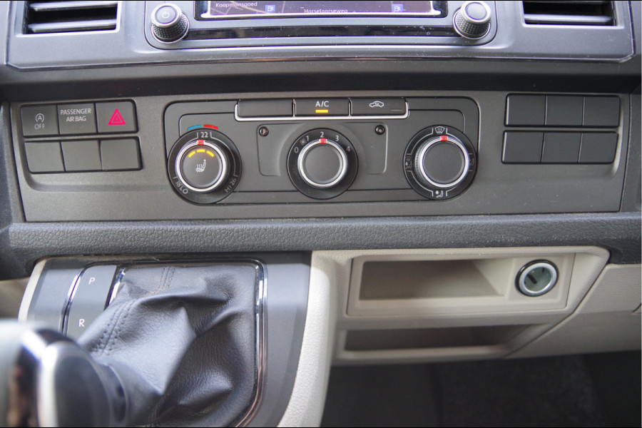Volkswagen Transporter 2.0 TDI 3-ZITS, 204PK AUT. TREKHAAK, ADAPT. CRUISE, STANDKACHEL, NAVI, STOELVERWARMING
