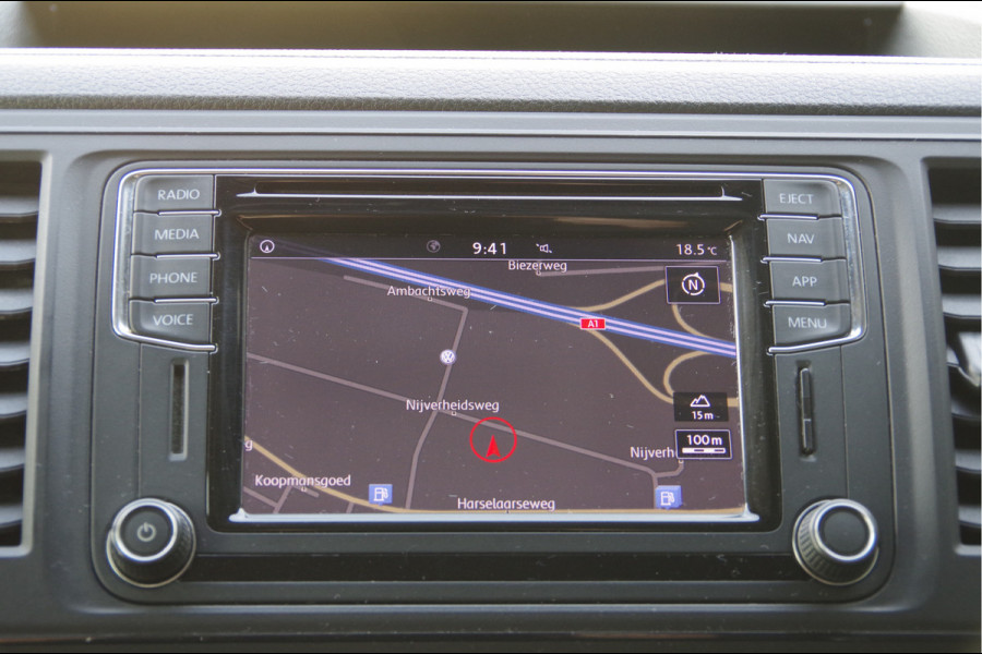Volkswagen Transporter 2.0 TDI 3-ZITS, 204PK AUT. TREKHAAK, ADAPT. CRUISE, STANDKACHEL, NAVI, STOELVERWARMING