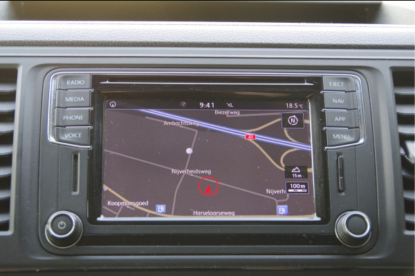 Volkswagen Transporter 2.0 TDI 3-ZITS, 204PK AUT. TREKHAAK, ADAPT. CRUISE, STANDKACHEL, NAVI, STOELVERWARMING