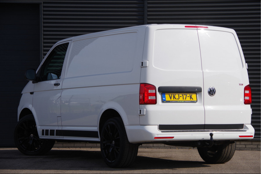 Volkswagen Transporter 2.0 TDI 3-ZITS, 204PK AUT. TREKHAAK, ADAPT. CRUISE, STANDKACHEL, NAVI, STOELVERWARMING