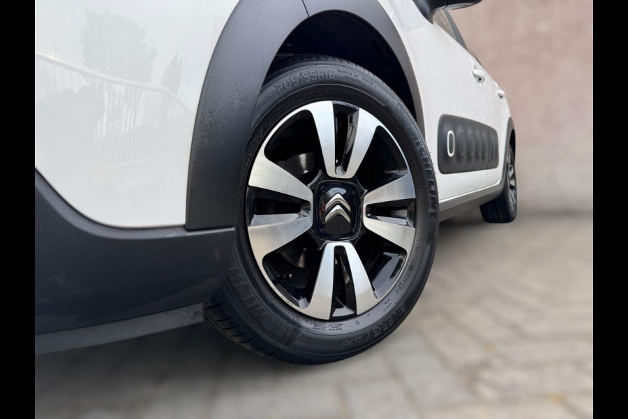 Citroën C3 1.2 PureTech Shine CARPLAY / PARKEERSENSOREN / CRUISE CONTROL / LMV / TWO-TONE / BLUETOOTH