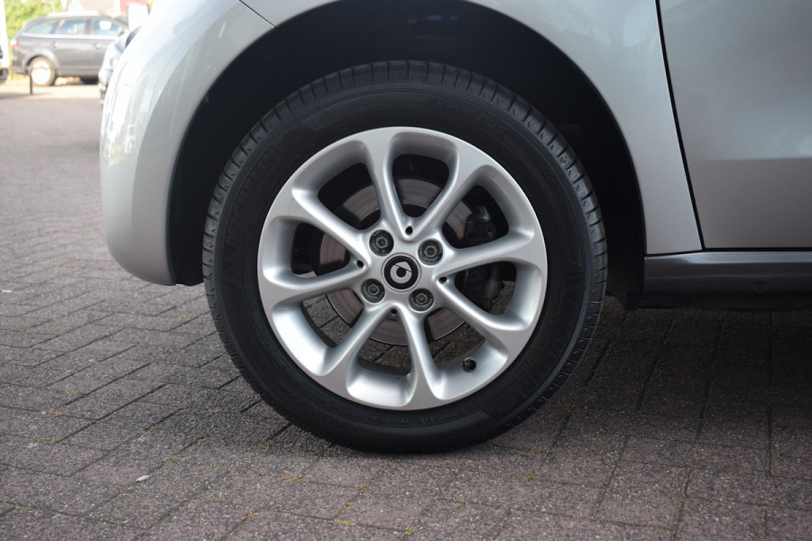 Smart Forfour 1.0 Business Solution | Climate | Cruise | LM Velgen | Bluetooth