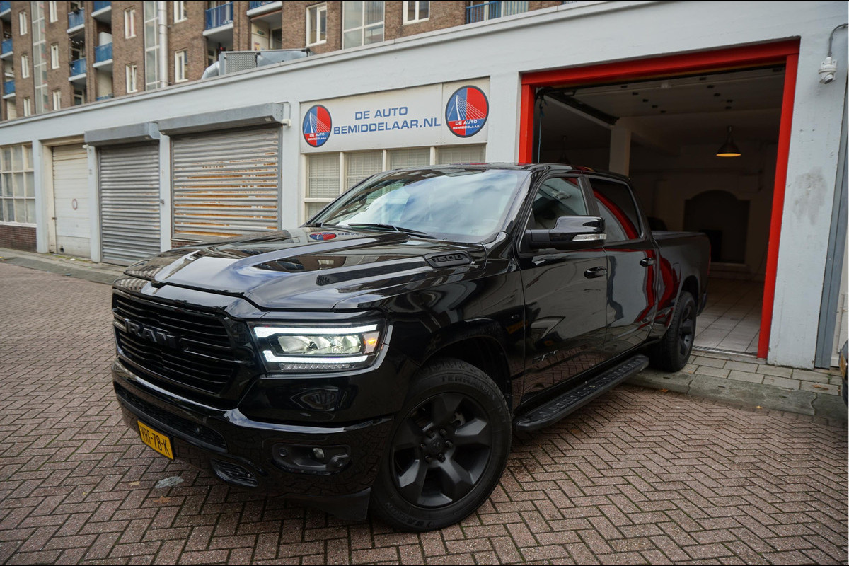 Dodge Ram 1500 5.7 V8 4x4 Crew Cab Big Horn Apple Carplay Camera Leer Trekhaak LPG Stoelverwarming Stuurverwarming Dodge Ram 1500 5.7 V8 4x4 Crew Cab Big Horn Apple Carplay Camera Leer Trekhaak LPG Stoelverwarming Stuurverwarming