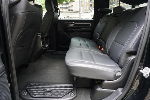 Dodge Ram 1500 5.7 V8 4x4 Crew Cab Big Horn Apple Carplay Camera Leer Trekhaak LPG Stoelverwarming Stuurverwarming