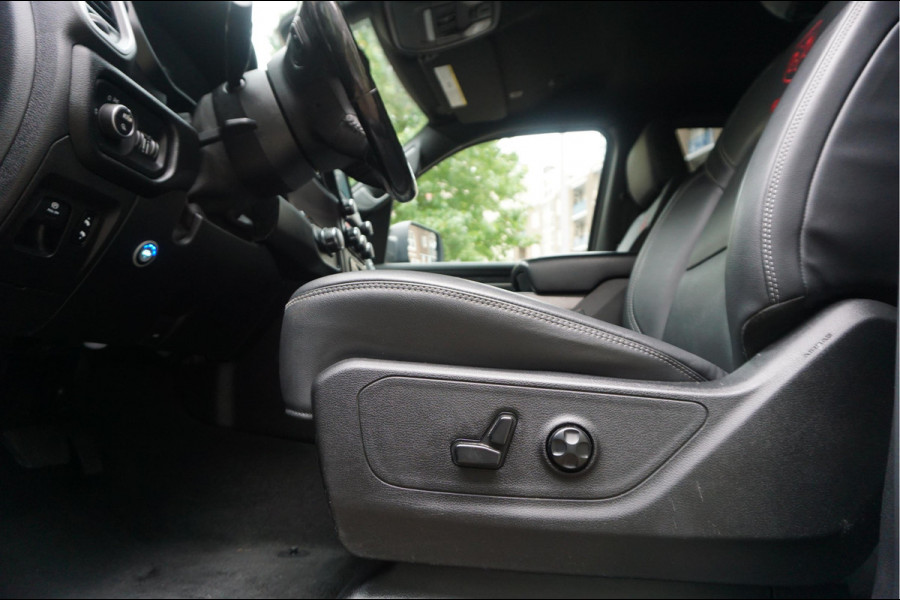 Dodge Ram 1500 5.7 V8 4x4 Crew Cab Big Horn Apple Carplay Camera Leer Trekhaak LPG Stoelverwarming Stuurverwarming