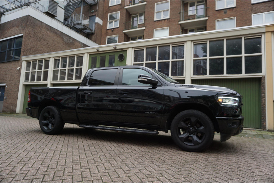 Dodge Ram 1500 5.7 V8 4x4 Crew Cab Big Horn Apple Carplay Camera Leer Trekhaak LPG Stoelverwarming Stuurverwarming