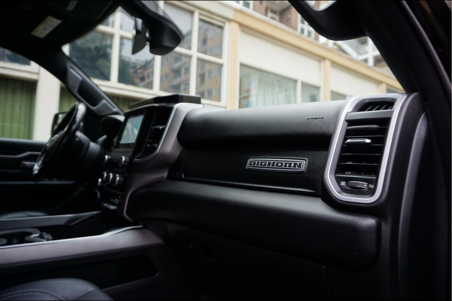Dodge Ram 1500 5.7 V8 4x4 Crew Cab Big Horn Apple Carplay Camera Leer Trekhaak LPG Stoelverwarming Stuurverwarming