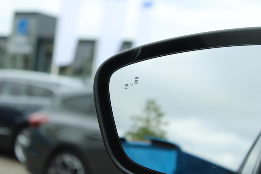 Ford Kuga 2.5 PHEV Titanium | Dealeronderhouden | Adaptive cruise control | Winter Pack | Dodehoeksensoren | Camera